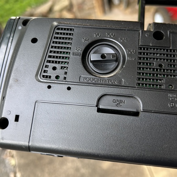 Cassette tape player and much more. Panasonic. Black. Throwback to 80’s and 90s - Picture 6 of 7